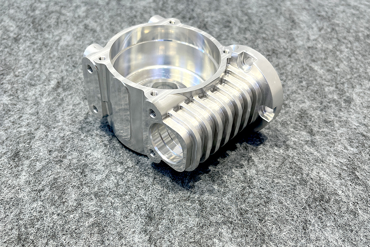 Carcasa robótica del motor